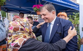 'Dayanışma Kartı' ile emeklilerin yükü hafifledi