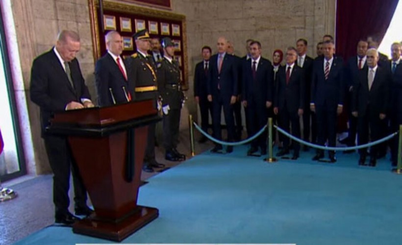 Devlet erkanı Anıtkabir'de... Erdoğan'dan 103. yıl mesajı