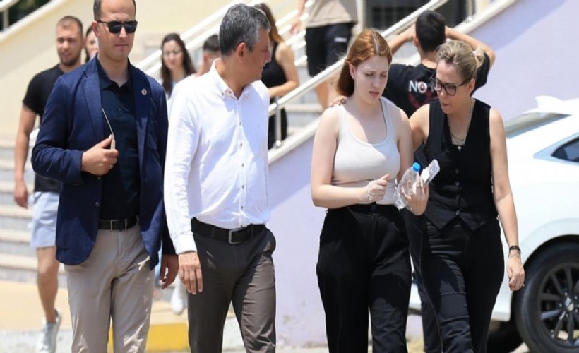 Ferdi Zeyrek'in kızı Nehir, baba mesleği mimarlığı okuyacak