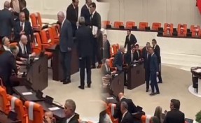 Gazze oturumunda soğuk rüzgarlar! Dervişoğlu Bahçeli'nin yanından böyle geçti