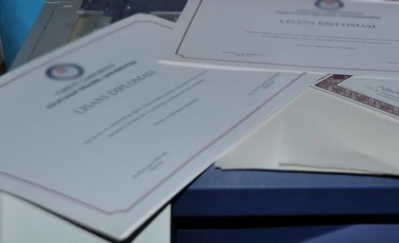 İzmir'deki halı yıkamacı sahte psikoloğun seans ücreti dudak uçuklattı