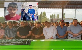 İki minik arkadaşın kahreden sonu: Gözyaşları sel oldu...