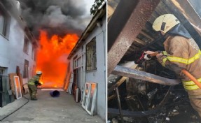 İzmir İtfaiyesi Konak’taki yangına müdahale etti