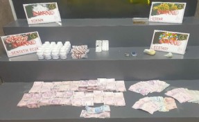 İzmir'de zehir tacirlerine baskın: 1 şüpheli tutuklandı