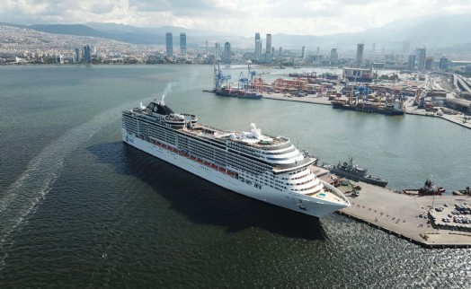 Alsancak Limanı'nda ivme arttı! İzmir'e denizden 55 bin turist geldi