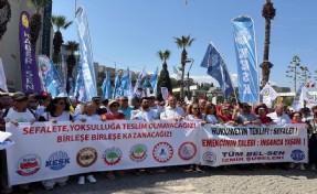 İzmir’de binlerce kamu emekçisi iş bıraktı: ‘Devasa bir kitleye sefalet teklif edildi!’