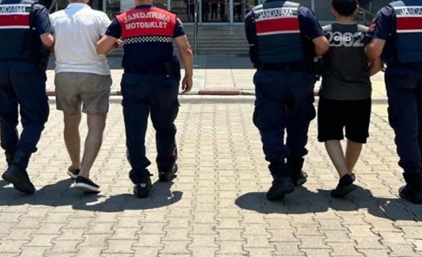İzmir’de jandarmadan 1,5 aydaki uyuşturucu operasyonlarında 38 tutuklama