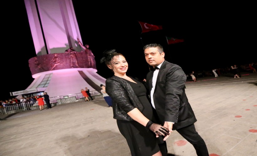 Karşıyaka'da ücretsiz salon dansları kursu ‘Cumhuriyet’in Adımları’ temasıyla başlıyor