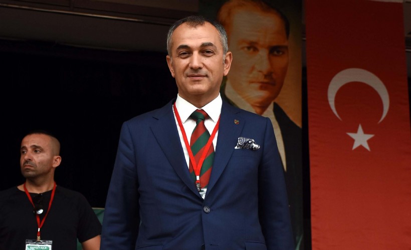 Karşıyaka'da Azat Yeşil ve eski yöneticilerden kulübe destek