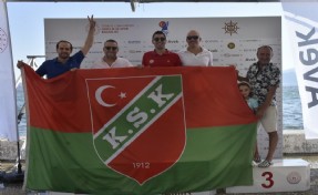 Karşıyaka'daki yelken şampiyonasına görkemli kapanış