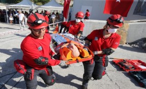 Karşıyaka’da 3 bin kişiye temel afet bilinci eğitimi