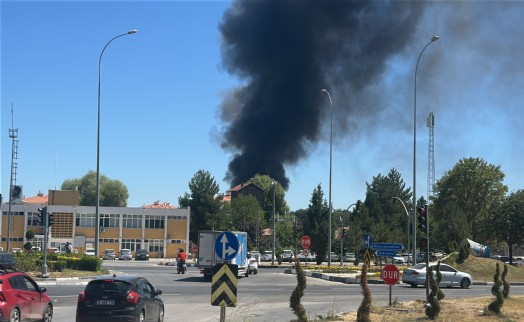Kışla yemekhanesinde ucuz atlatılan yangın!