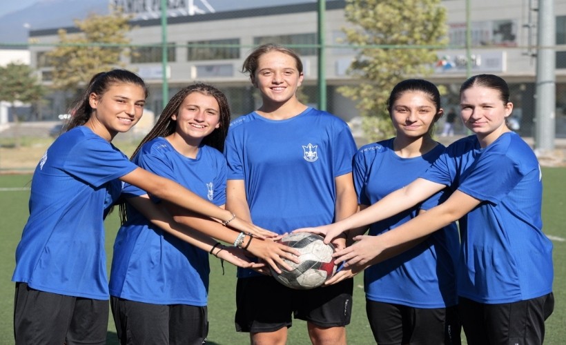 Konak'ta milli gurur: 5 sporcuya Milli Takım Kampı’na davet!