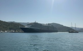 Marmaris'e denizden 2 bin 94 turist