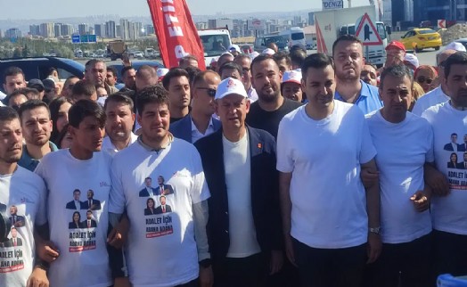 Özel, 'Adana'dan Silivri'ye Özgürlük' yürüyüşünde: Gençlerle bir araya geldi!
