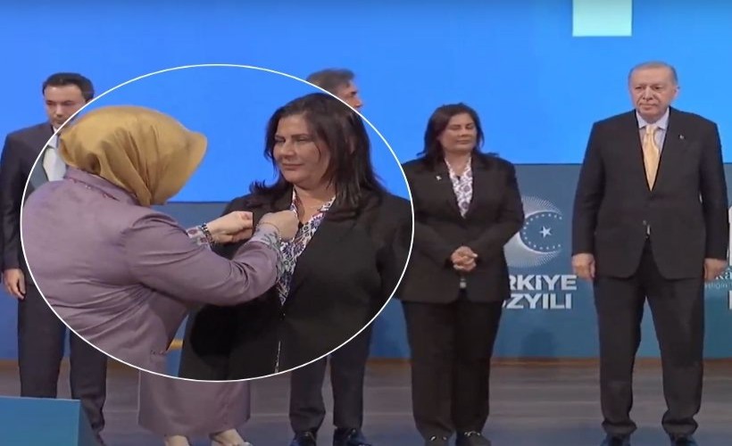 Özlem Çerçioğlu resmen AK Parti'ye geçti! Rozetini Erdoğan takmadı!