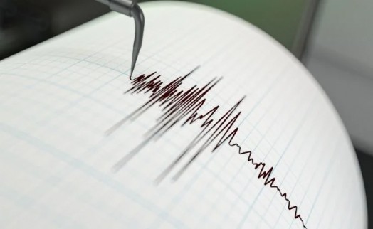 Sındırgı'da 4,8 büyüklüğünde deprem: Sarsıntı İzmir'de de hissedildi