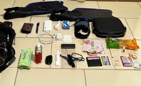 Sisam'a yüzerek geçmek için hazırlık yapan kaçak göçmen yakalandı