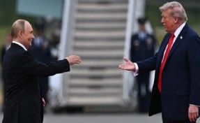 Trump ile Putin arasında yapılması planlanan öğle yemeği iptal edildi