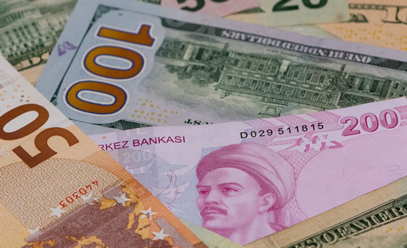 Türk Lirası'nda değer kaybı sürüyor: Euro rekor seviyeye dayandı!