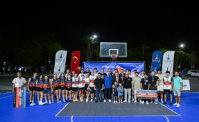 3x3 Streetball İzmir Cup 2025’te ödüller sahiplerini buldu