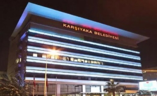 Karşıyaka Belediye Meclisi'nde şok gelişme: Meclis üyesi istifa etti!