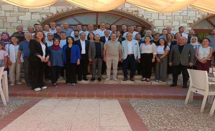AK Parti'den Bergama ve Aliağa çıkarması: Teşkilatlar ilk günkü aşkla sahada!