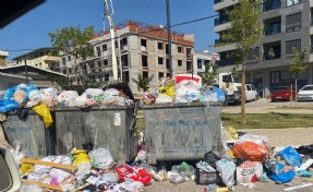 AK Parti'den Çiğli'de çöp krizine sert tepki: Beceriksizlik, iş bilmezlik, liyakatsızlık