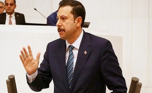AK Parti'li Kaya'dan CHP'li Zeybek'e sert tepki, Tugay'a çağrı: Açıklama yapmak Tugay'a düşer!