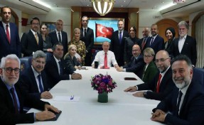 Ahmet Hakan, uçakta Erdoğan'a sorulan soruların önceden hazırlandığını itiraf etti
