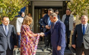 Arjantin Başkonsolosu Vivas’tan Başkan Tugay’a ziyaret