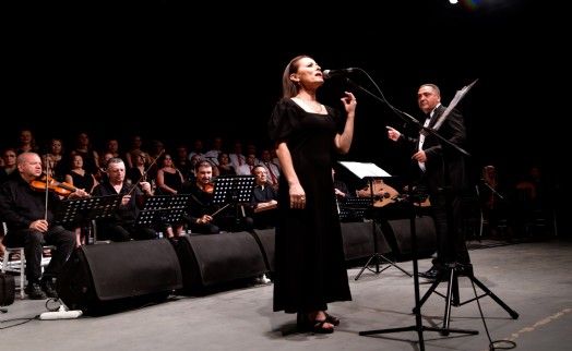 Atatürk’ün Sevdiği Şarkılar Bornova’da yankılandı