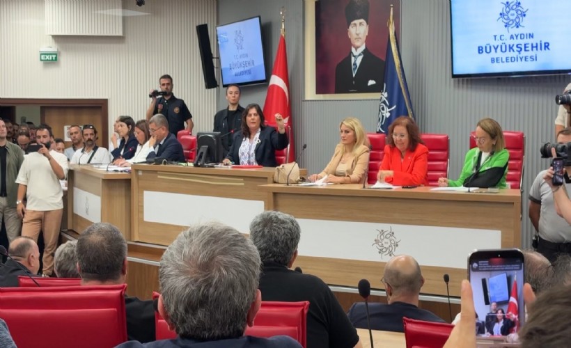Aydın Büyükşehir Belediyesi meclis toplantısında 30 maddeye CHP grubu red oyu verdi