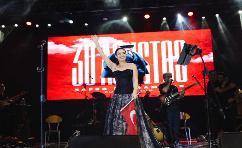 Balçovalılar Sevcan Orhan’la coştu