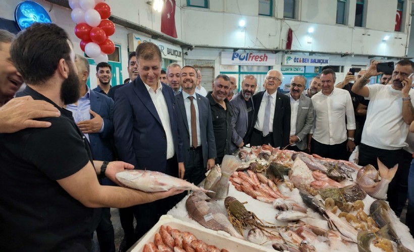 Balıkçılar 'Vira Bismillah' dedi... İlk av sonrası yüzler güldü