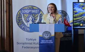 Başkan Mutlu, geleceğin kadın liderleriyle buluştu