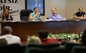 Başkan Sengel’den mecliste 'hukuk' vurgusu: Cezaevi aydınlar ve siyasilerle dolu'