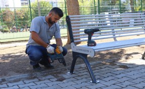 Bayraklı'da parklar yenileniyor