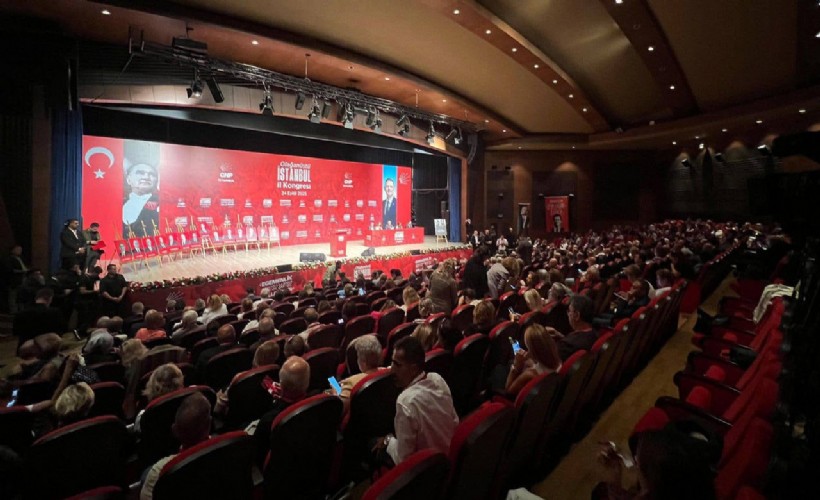 'Durdurma talebi'ne rağmen CHP İstanbul İl Kongresi toplandı