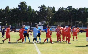 Çeşme Sakız Master Futbol Turnuvası tamamlandı