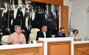 Çiğli Meclisi'nde 'Harmandalı' tartışması: Başkan Yıldız’dan tepki