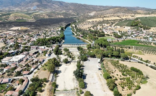 Ege'nin en uzun nehri Gediz kurudu!