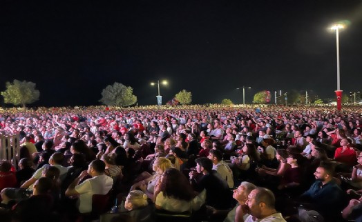 Final müsabakası meydanlarda takip edildi
