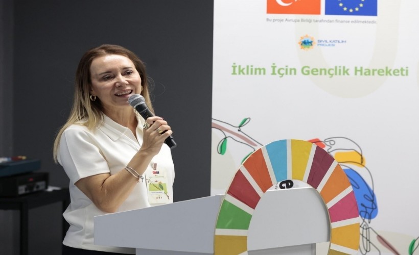 Gençler iklim eylemi için Konak’ta zirve yaptı