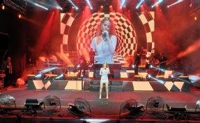İEF’de müzik ve sanat dolu geceler devam ediyor