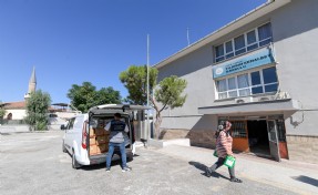 İzmir Büyükşehir Belediyesi’nden okullara hijyen seti desteği