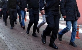 İzmir'de 'tefeci' ve 'dolandırıcılık' operasyonu!