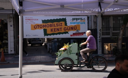 İzmir’de yayalar Otomobilsiz Kent Günü’nün keyfini sürdü