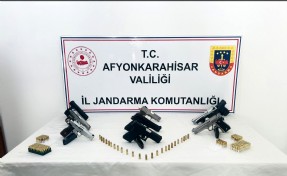 Jandarmadan silah operasyonu