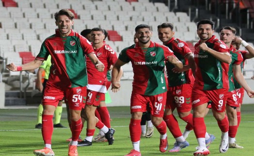 Karşıyaka 4'te 4 için Alanya'da
